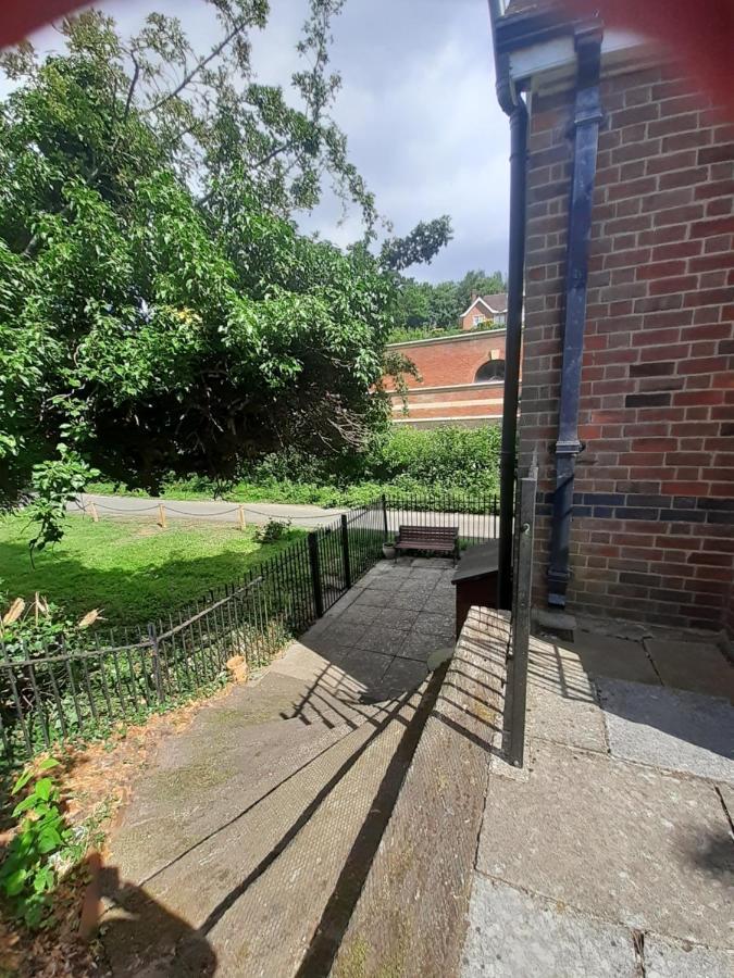 Villa Alum House Tewkesbury Esterno foto
